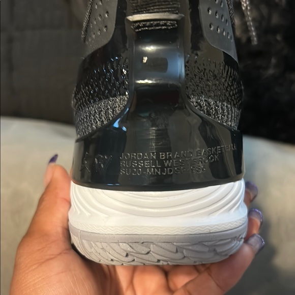 Jordan Black and Red Sneakers with Jumpman Logo - Picture 6 of 7